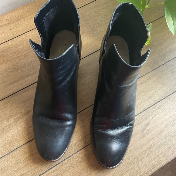 Cole Haan Abott Women’s Size 10 Black Leather Comfortable Chic Versatile Booties - Picture 9 of 16